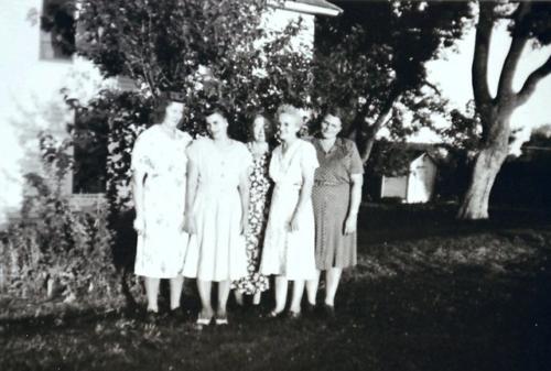 The Waag sisters - Anna is fourth from left, Mina is fifth from left 